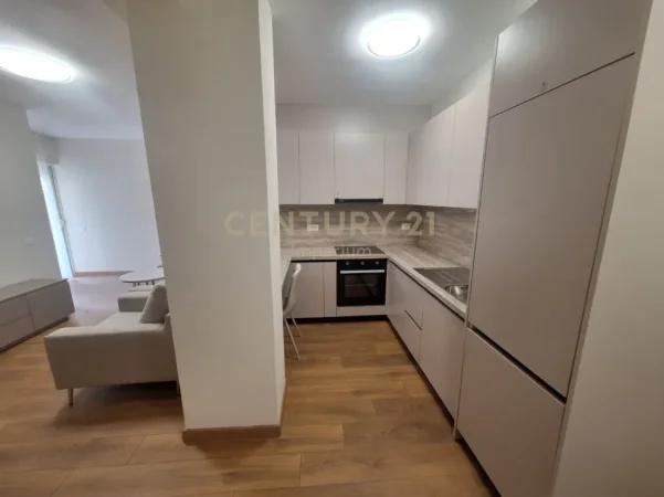 Tirane, jepet me qera apartament 1+1 Kati 3, 57 m² 600 € (JEPET ME QIRA APARTAMENT I RI 1+1 NË DON BOSKO)