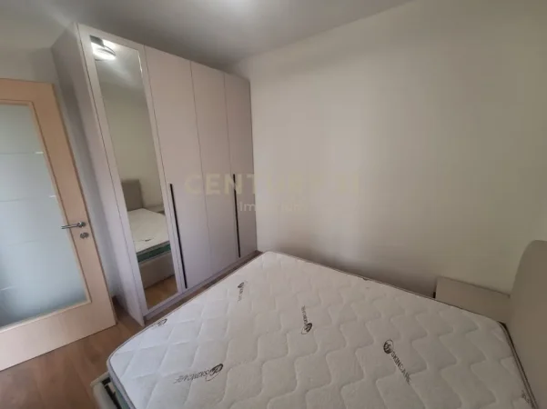 Tirane, jepet me qera apartament 1+1 Kati 3, 57 m² 600 € (JEPET ME QIRA APARTAMENT I RI 1+1 NË DON BOSKO)