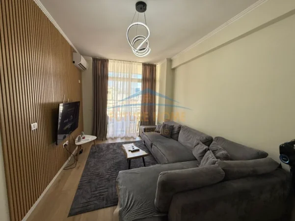 Tirane, shitet apartament 2+1 Kati 8, 90 m² 153.000 €