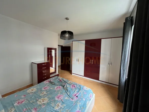 Tirane, jepet me qera apartament 2+1 Kati 5, 93 m² 570 € 