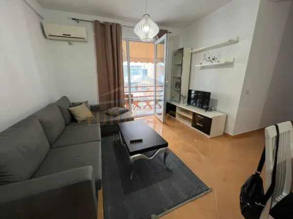 Tirane, jepet me qera apartament 2+1 Kati 5, 93 m² 570 € (Unaza e Re)