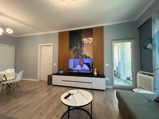 Tirane, jepet me qera apartament 2+1 Kati 5, 85 m² 780 € (Stacioni i Trenit)