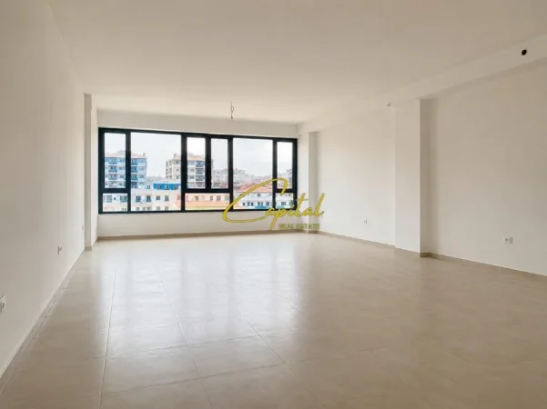 Tirane, jepet me qera zyre Kati 3, 60 m² 850 € (KOMUNA E PARISIT)