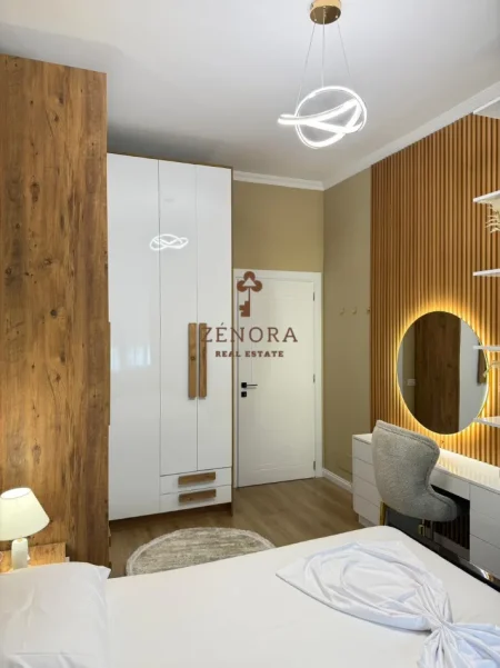 Tirane, jepet me qera apartament 1+1+Ballkon Kati 5, 60 m² 750 € (Kopshti Botanik)