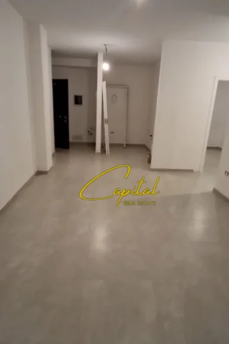 Tirane, jepet me qera zyre Kati 1, 94 m² 790 € (KOMPLEKSI AURA)