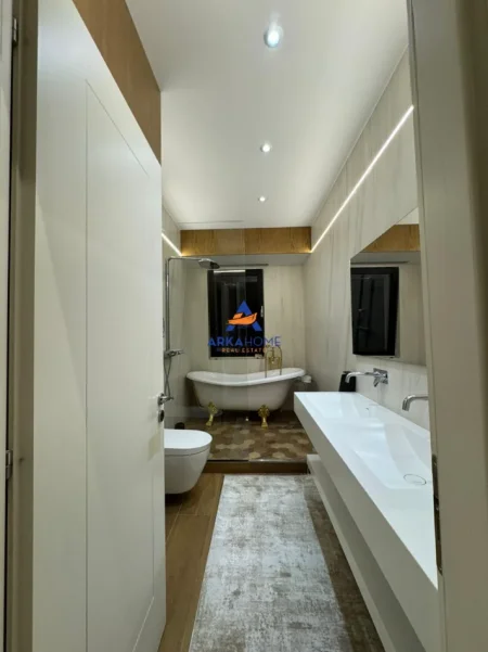 Tirane, shitet apartament 2+1+Ballkon Kati 7, 118 m² 600.000 € (STADIUMI AIR ALBANIA)