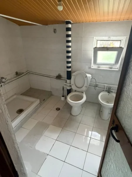 Tirane, jepet me qera apartament 2+1 Kati 5, 80 m² 450 € (Rruga Myslym Shyri)