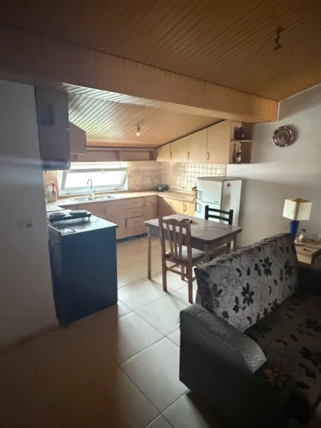 Tirane, jepet me qera apartament 2+1 Kati 5, 80 m² 450 € (Rruga Myslym Shyri)