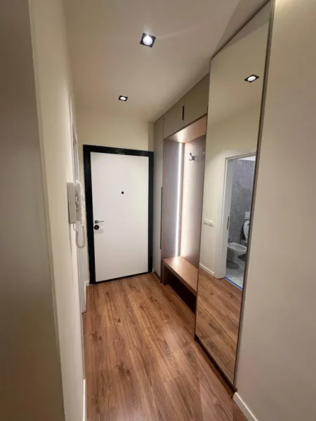 Tirane, jepet me qera apartament 2+1 Kati 6, 114 m² 1.000 € (Rruga Dritan Hoxha)