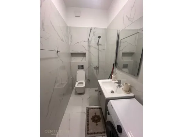 Tirane, jepet me qera apartament 1+1 Kati 2, 50 m² 500 € 