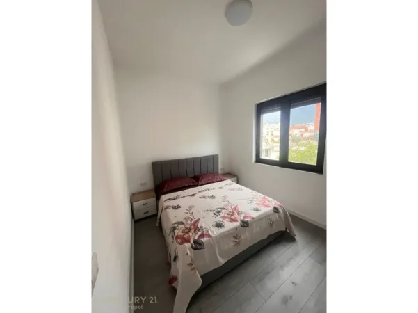 Tirane, jepet me qera apartament 1+1 Kati 2, 50 m² 500 € 