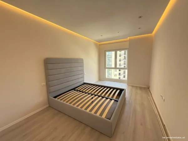 Tirane, jepet me qera apartament 2+1+Ballkon Kati 4, 145 m² 1.250 € (Hysni Gerbolli)