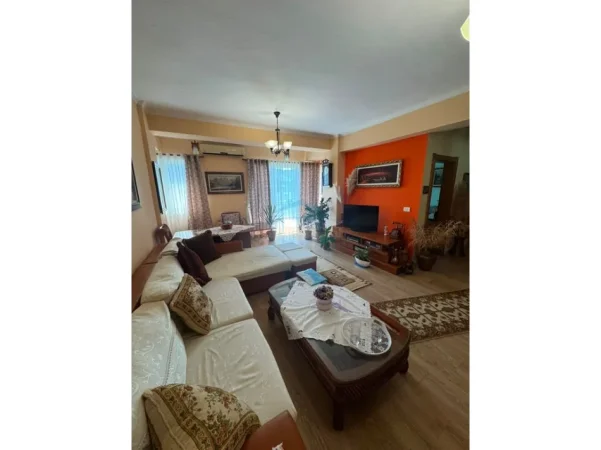 Tirane, shitet apartament 2+1 Kati 5, 110 m² 225.000 € (BULEVARDI GJERGJ FISHTA)