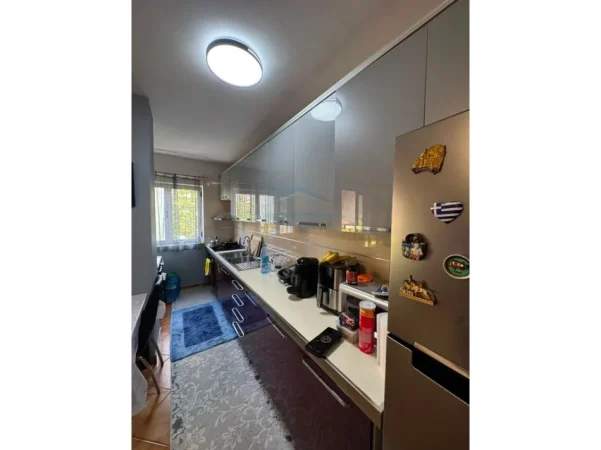Tirane, shitet apartament 3+1 Kati 4, 123 m² 300.000 € (PALLATI ME SHIGJETA)