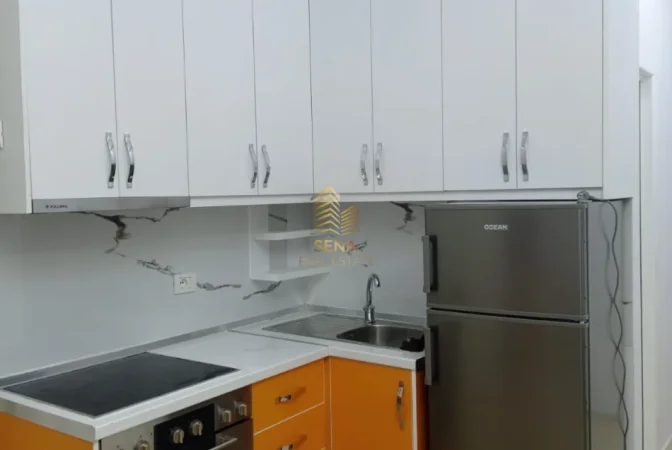 Tirane, jepet me qera apartament 2+1+Ballkon Kati 2, 85 m² 520 € (Porcelan)