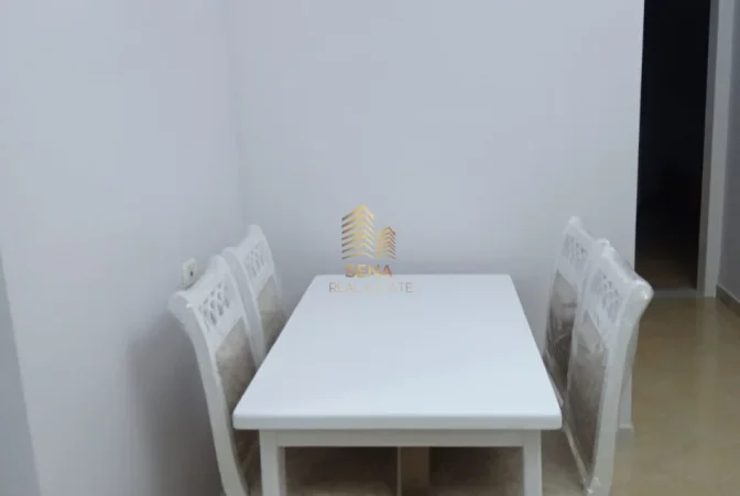 Tirane, jepet me qera apartament 2+1+Ballkon Kati 2, 85 m² 520 € (Porcelan)