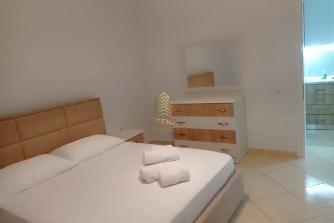 Tirane, jepet me qera apartament 2+1+Ballkon Kati 2, 85 m² 520 € (Porcelan)