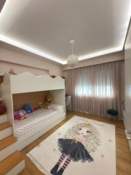 Tirane, shitet apartament 2+1 Kati 3, 102 m² 350.000 € (Komuna e Parisit)