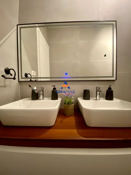 Vlore, shitet apartament 2+1 Kati 2, 120 m² 771.704 € (VLORE)