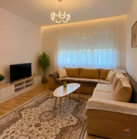 Tirane, jepet me qera apartament 2+1+Ballkon Kati 1, 85 m² 803 € 