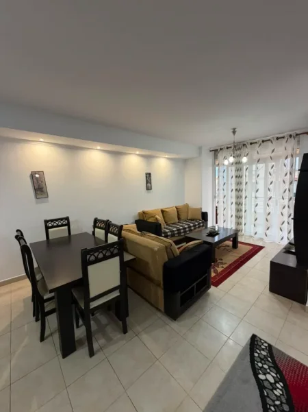 Tirane, jepet me qera apartament 1+1 Kati 3, 65 m² 450 € (ASTIR)