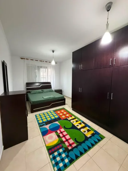 Tirane, jepet me qera apartament 1+1 Kati 3, 65 m² 450 € (ASTIR)