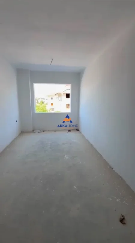 Tirane, shitet apartament 1+1+Ballkon Kati 1, 77 m² 68.000 € 