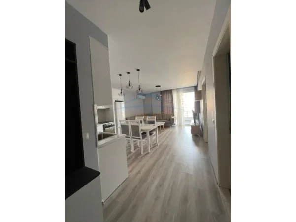 Tirane, shitet apartament 1+1+Aneks+Ballkon Kati 8, 81 m² 145.000 € (Fusha e Aviacionit)