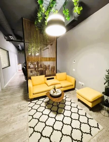Tirane, jepet me qera zyre Kati 2, 110 m² 2.000 € 