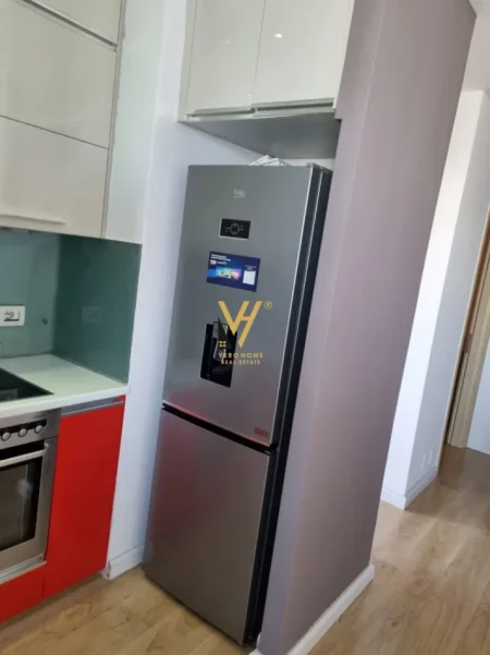Tirane, jepet me qera apartament 2+1+Ballkon Kati 6, 96 m² 620 € (ALI DEMI)