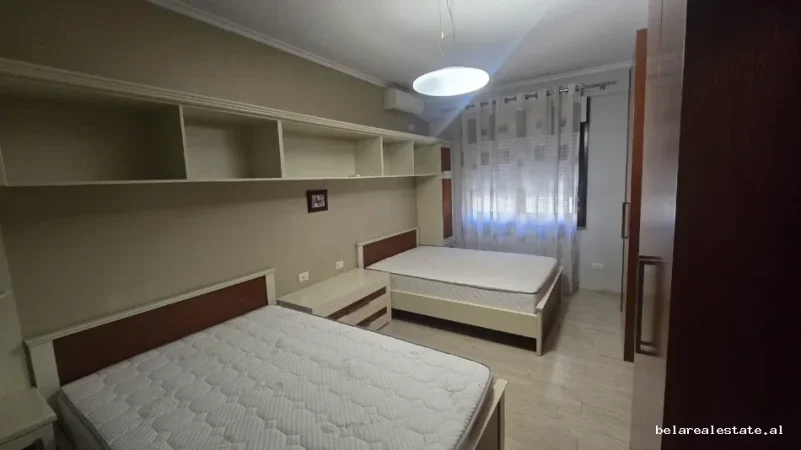 Tirane, jepet me qera apartament 1+1+Ballkon Kati 3, 70 m² 678 € (Medar Shtylla)