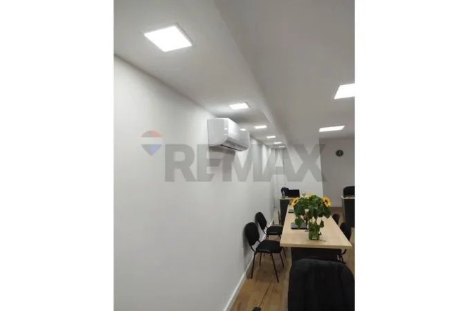 Tirane, jepet me qera apartament 1+1 Kati 1, 44 m² 600 € (Dritan Hoxha)