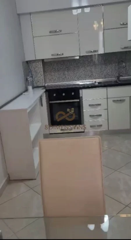 Jepet me qera Apartament 1+1 ne Astir, prane Kompleksit Molla (D8241A-212)