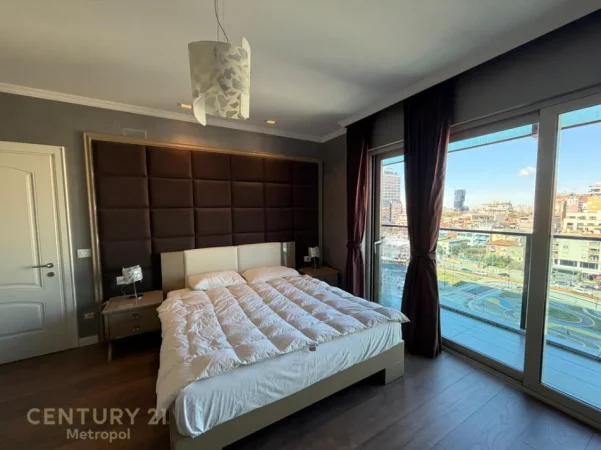 Tirane, jepet me qera apartament 2+1 Kati 8, 147 m² 2.000 € (stadiumi ambasador 3)