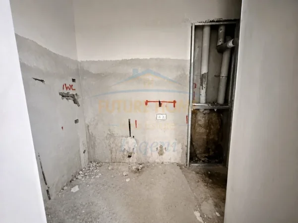 Tirane, shitet apartament 1+1 Kati 1, 76 m² 133.800 € (Fusha e Aviacionit)