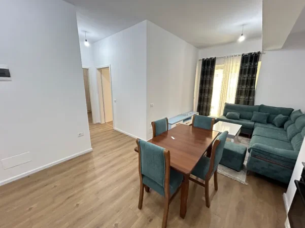 Tirane, jepet me qera apartament 2+1 Kati 4, 500 € 