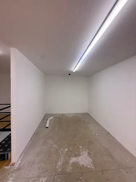 Tirane, jepet me qera ambjent biznesi Kati 0, 134 m² (Rruga Islam Alla, Myslym Shyr)