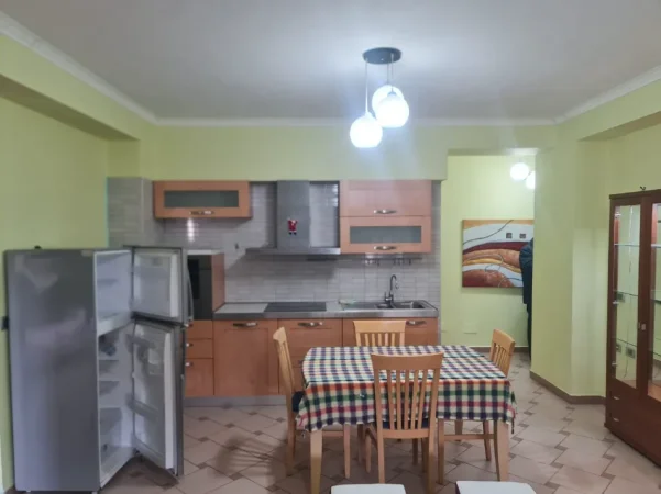 Tirane, jepet me qera Apartament 1+1+Aneks Kati 2,Mobiluar, Çmimi 59.000 Lekë të Reja, tek  Rruga Durrësit, Tiranë.