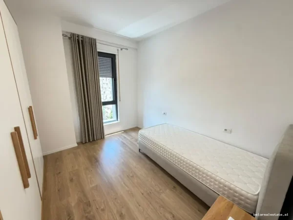 Tirane, jepet me qera apartament 2+1+Ballkon Kati 6, 100 m² 860 € (Porcelan)