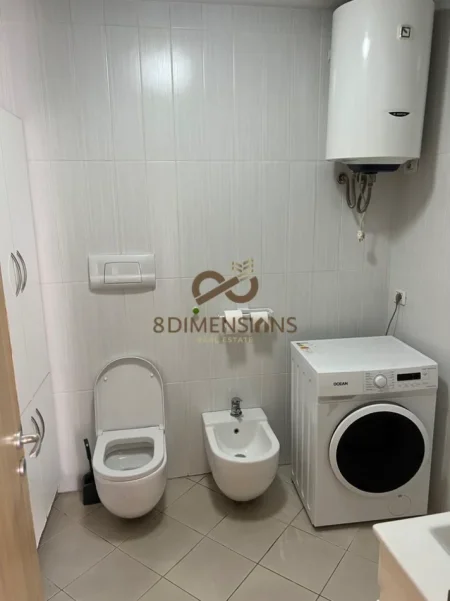 Jepet me qera Apartament modern 2+1+2 Pazari i Ri, afer Qendres Linkoln (D8242A-195)