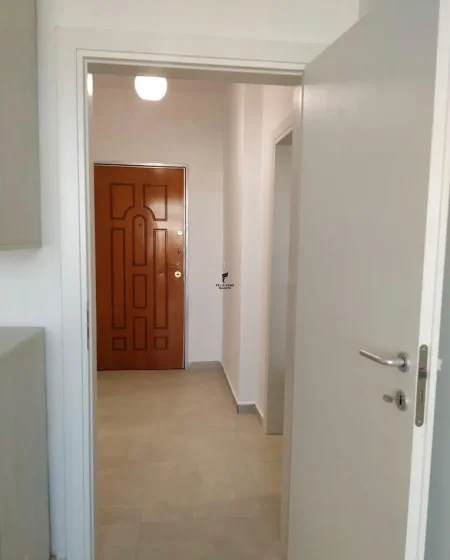 Tirane, jepet me qera apartament 2+1 Kati 6, 180 m² 650 € (RRUGA E KAVAJES)
