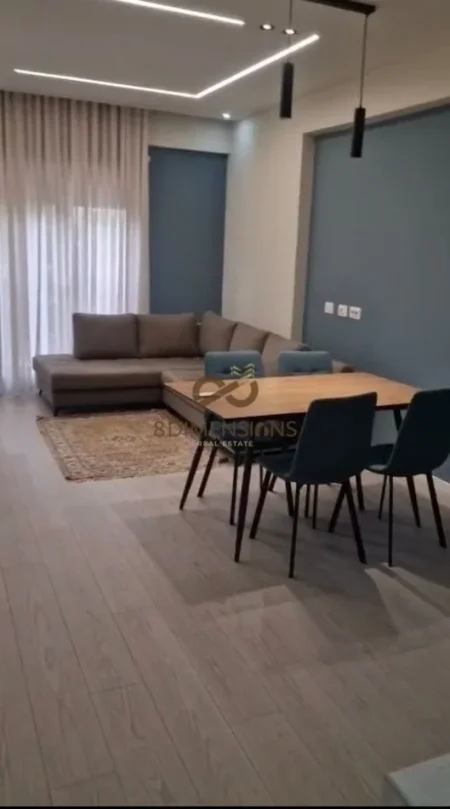 Jepet me qera Apartament modern 1+1 tek Rruga Barrikadave, prane karburant ESP (D8241A-211)