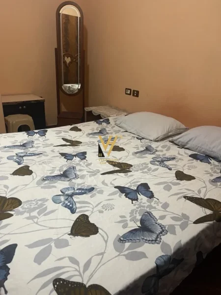 Tirane, jepet me qera apartament 1+1+Ballkon Kati 2, 60 m² 440 € (PALLATET CABEJ)