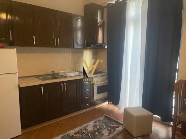 Tirane, jepet me qera apartament 1+1+Ballkon Kati 2, 60 m² 440 € (PALLATET CABEJ)