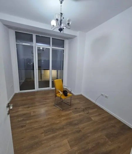 Tirane, jepet me qera zyre , 140 m² 1.300 € 