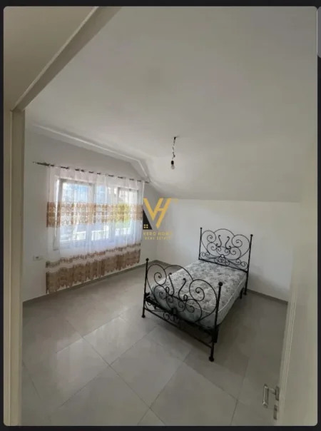 Tirane, jepet me qera apartament 2+1+Ballkon Kati 3, 100 m² 100 € (YZBERISHT)