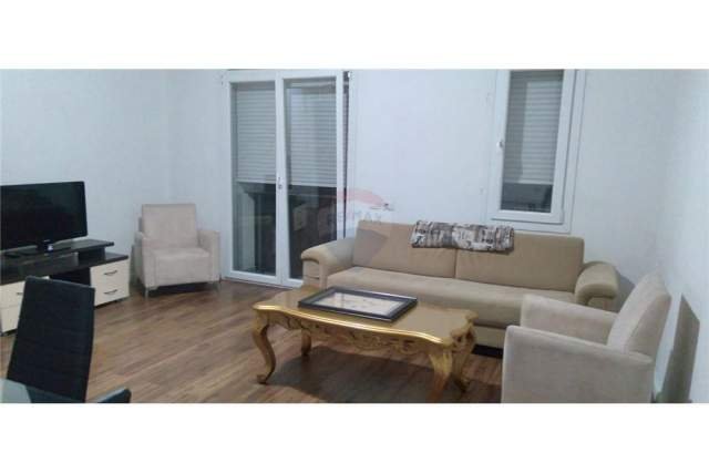 Tirane, jepet me qera apartament 2+1+BLK Kati 8, 105 m² 800 Euro (Zogu i Zi, prane Ring Center)