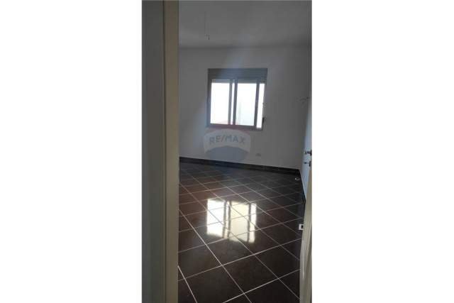 Tirane, shitet apartament 1+1+A+BLK Kati 4, 67 m² 65.000 Euro (Rruga e Thesarit)