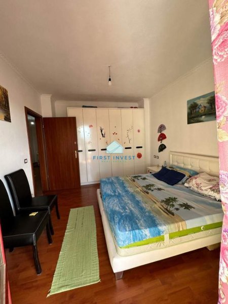 Tirane, jepet me qera apartament 1+1+A+BLK Kati 3, 80 m² 350 Euro (Pallatet Cabej)