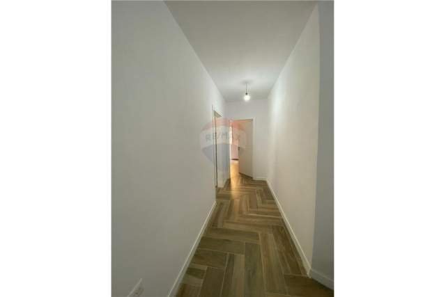 Tirane, shitet apartament 2+1+BLK Kati 3, 90 m² 164.000 Euro (Stacioni i trenit)